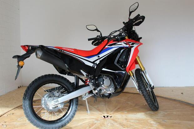 Honda CRF 250 Rally - image 3